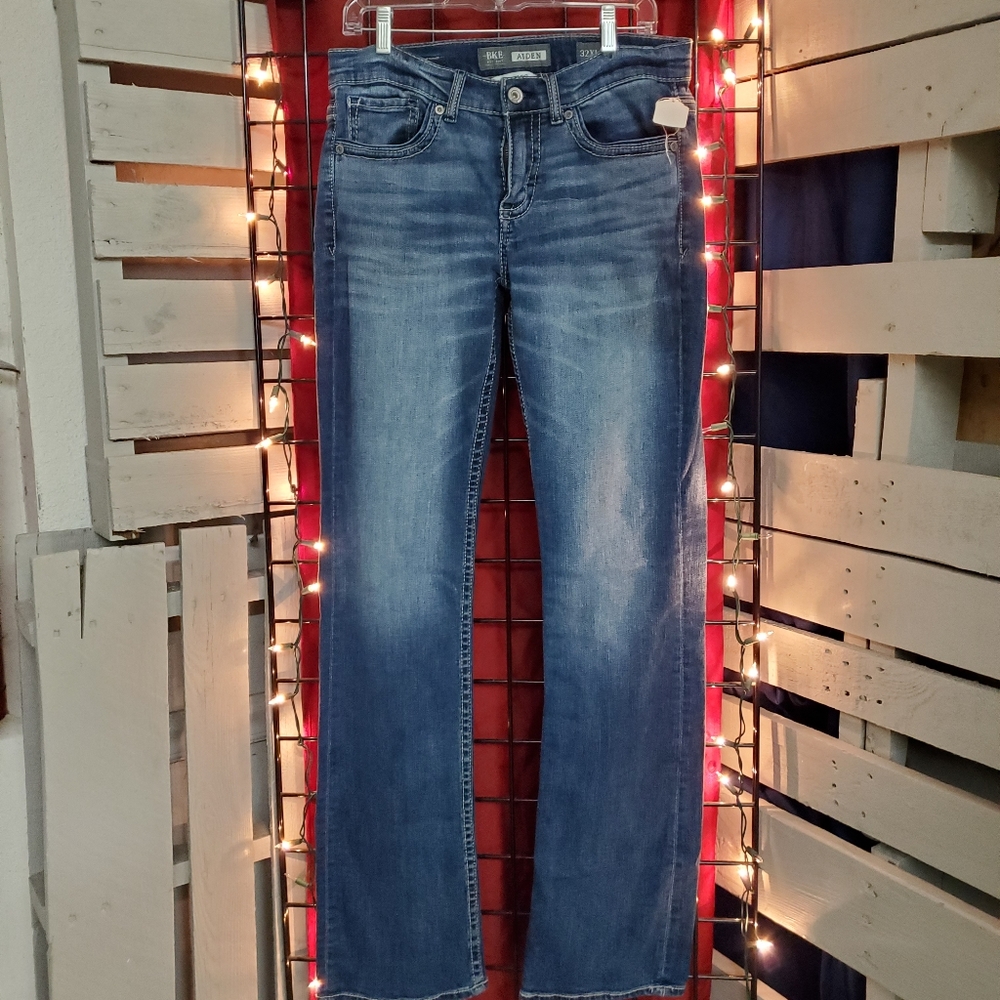 Bke Aiden size 32xl